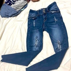 Denim jeans triple button